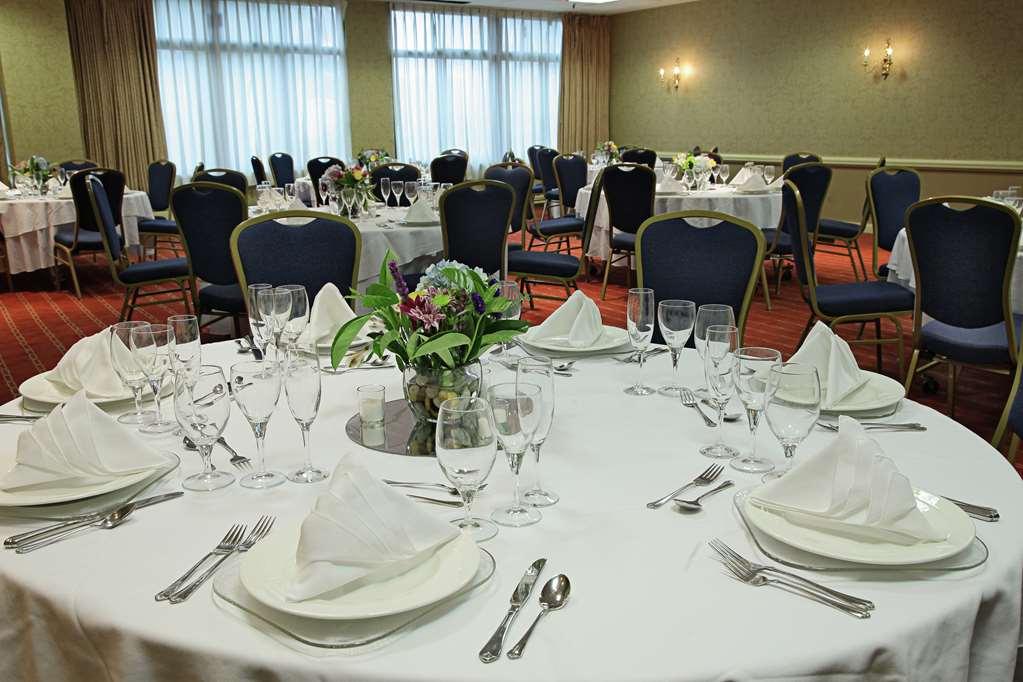 Embassy Suites By Hilton Philadelphia Valley Forge Wayne Зручності фото
