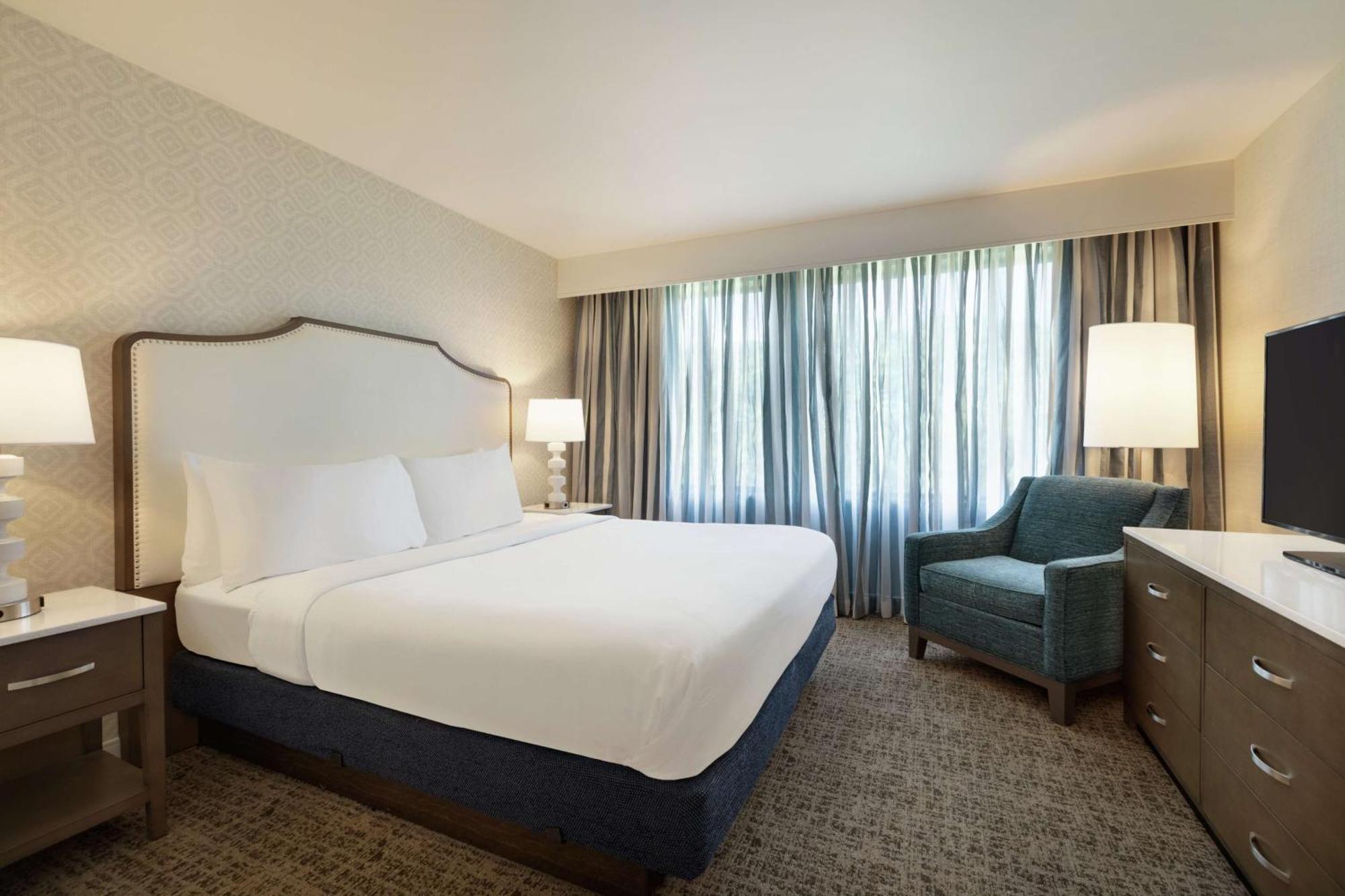 Embassy Suites By Hilton Philadelphia Valley Forge Wayne Екстер'єр фото